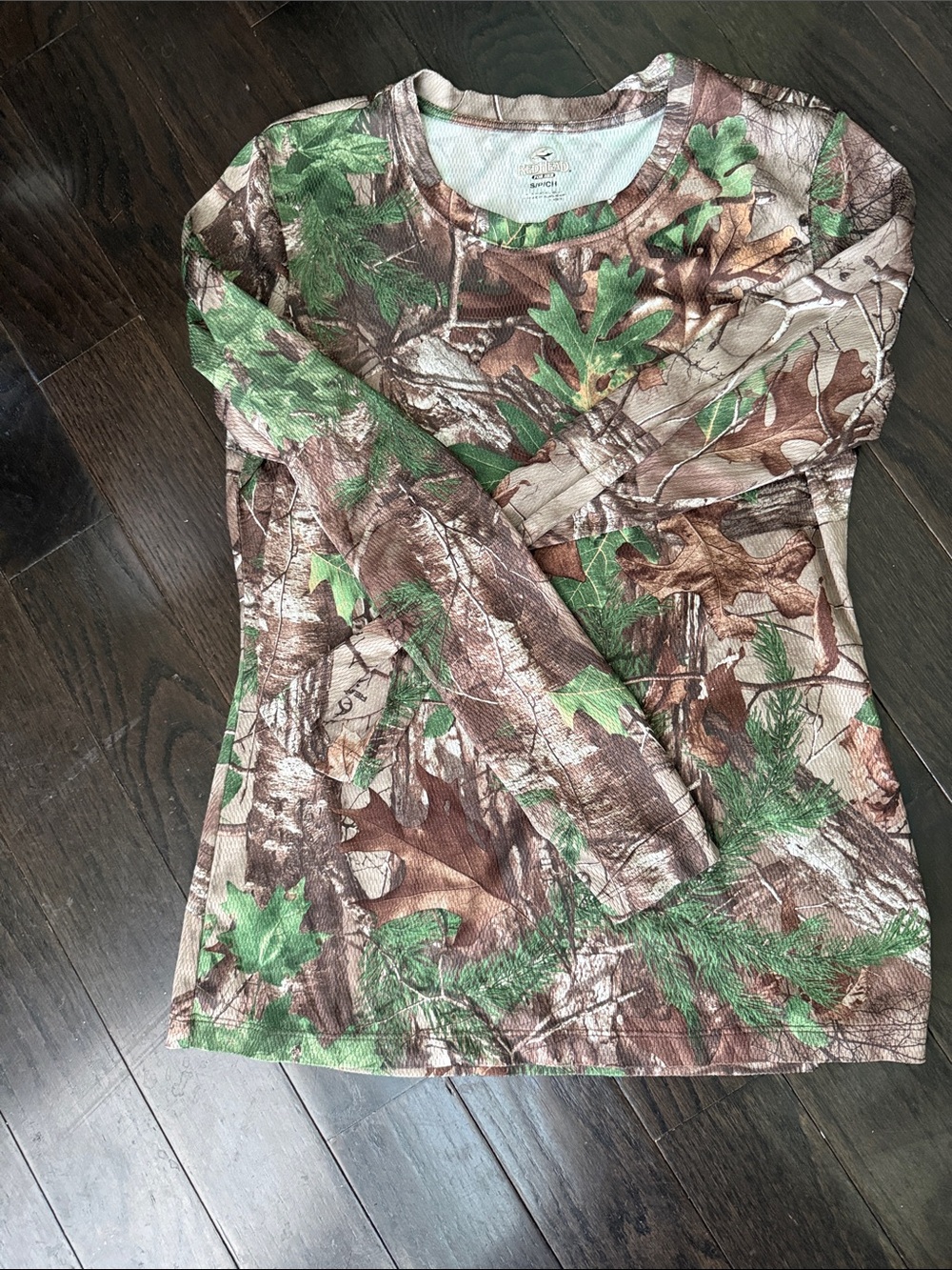 Women’s -RedHead-Long-Sleeve Camo long sleeve in Brown and Green!